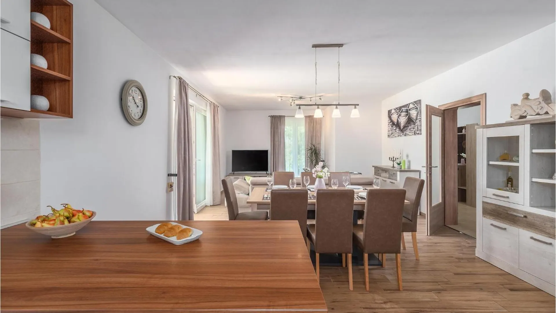 Casa vacanze Awesome Home In Orihi With Kitchen