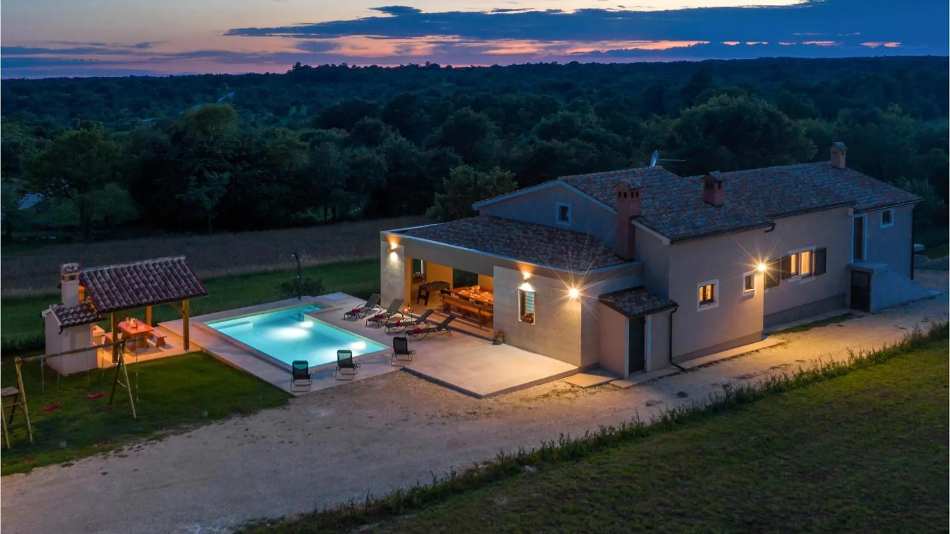 Casa vacanze Awesome Home In Orihi With Kitchen Croazia
